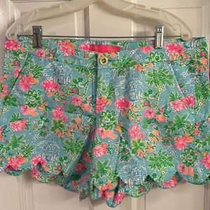 NWT Disney x Lilly Pulitzer Buttercup Shorts